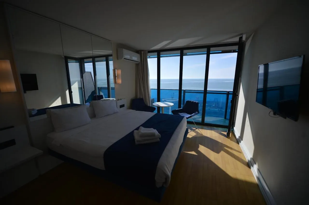 Aparthotel In Orbi City Batumi